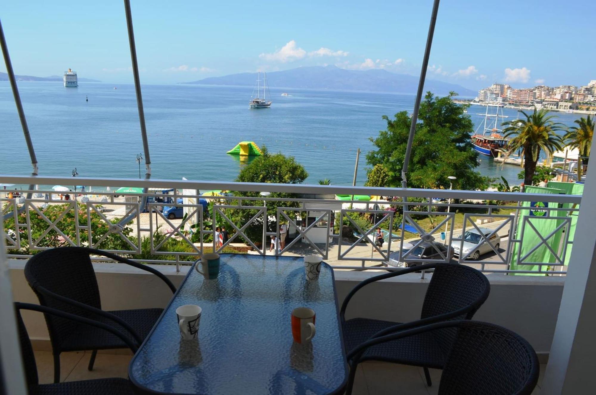 Apartments Blue Horizons Sarande Exterior photo