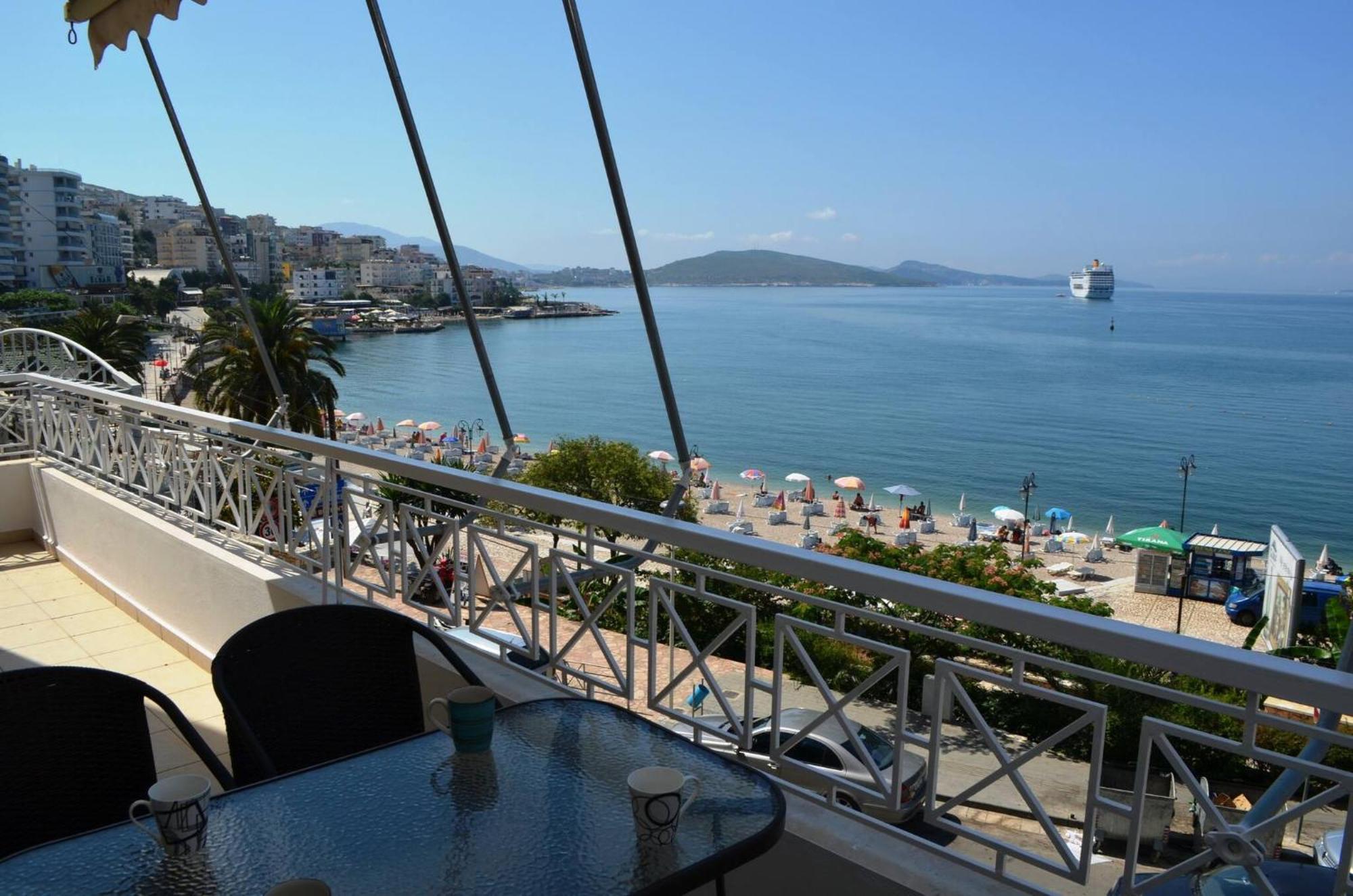 Apartments Blue Horizons Sarande Exterior photo