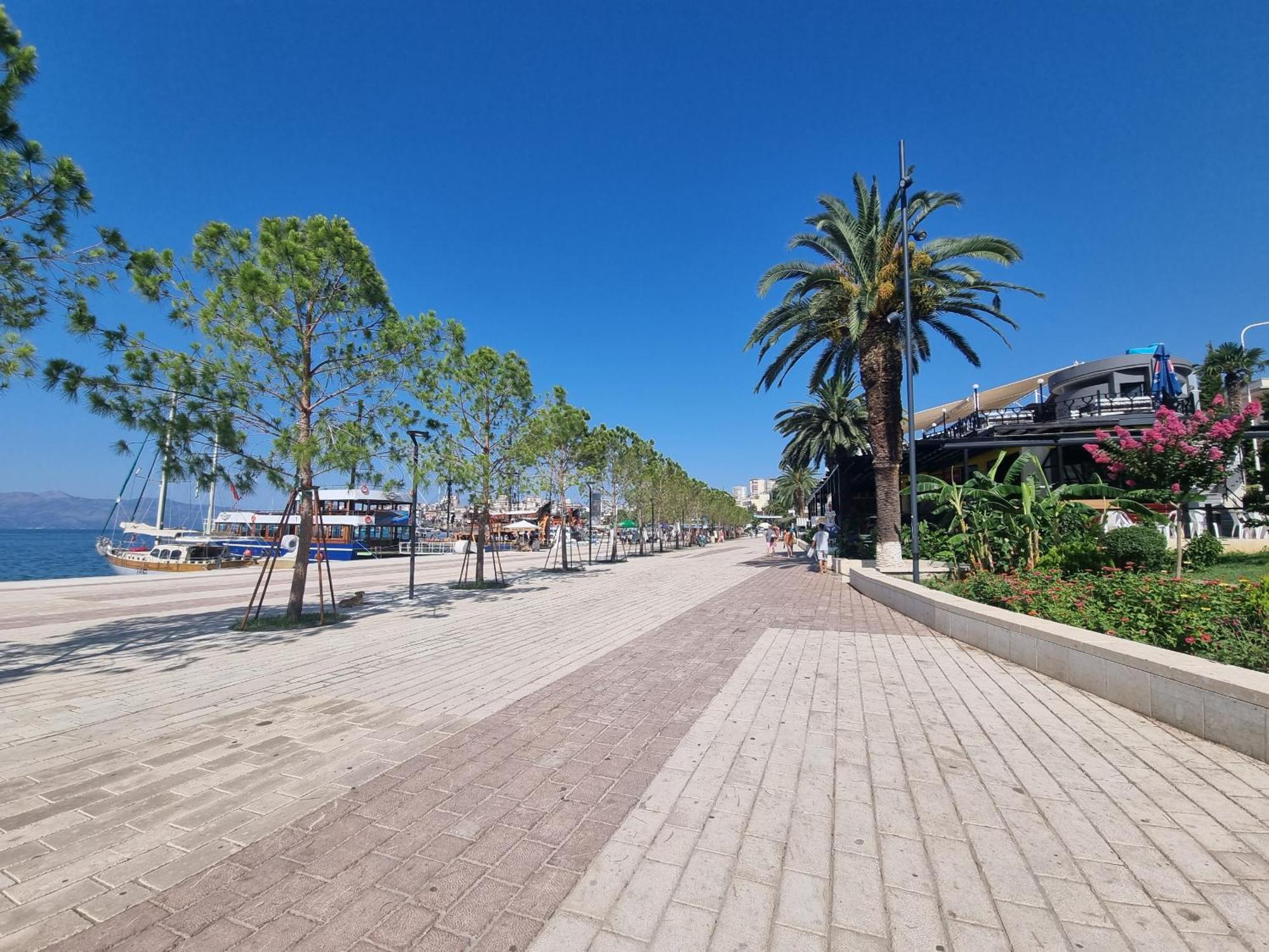 Apartments Blue Horizons Sarande Exterior photo